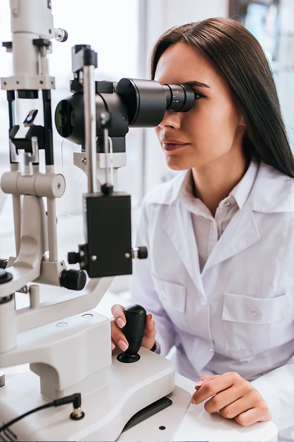 Optometrist Image